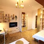 شقة Deluxe Premium Old Town - Free Minibar *