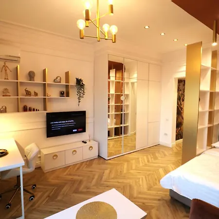 Апартаменты Deluxe Premium Old Town - Free Minibar *