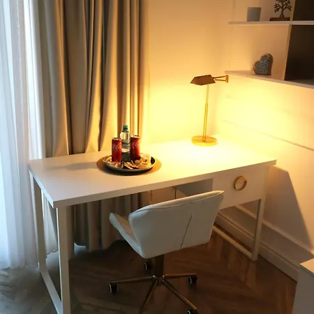 Deluxe Premium Old Town - Free Minibar Appartement Boekarest